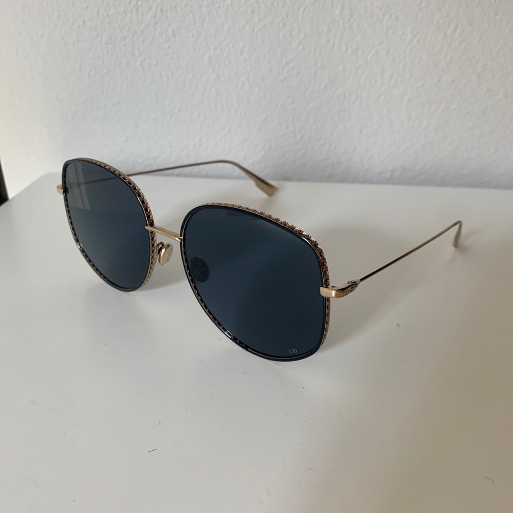 ❌SOLD❌ New DIOR Diorbydior Women’s sunglasses